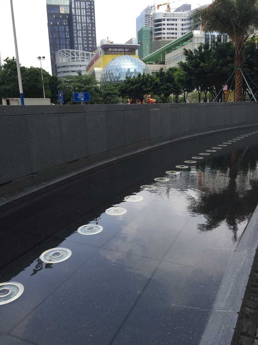 廣州噴泉燈設備泳池生產廠家